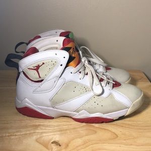 Air Jordan 7s Reto “Hare”